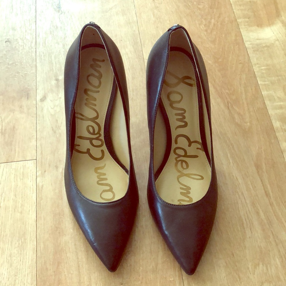 Sam Edelman classic black leather pumps